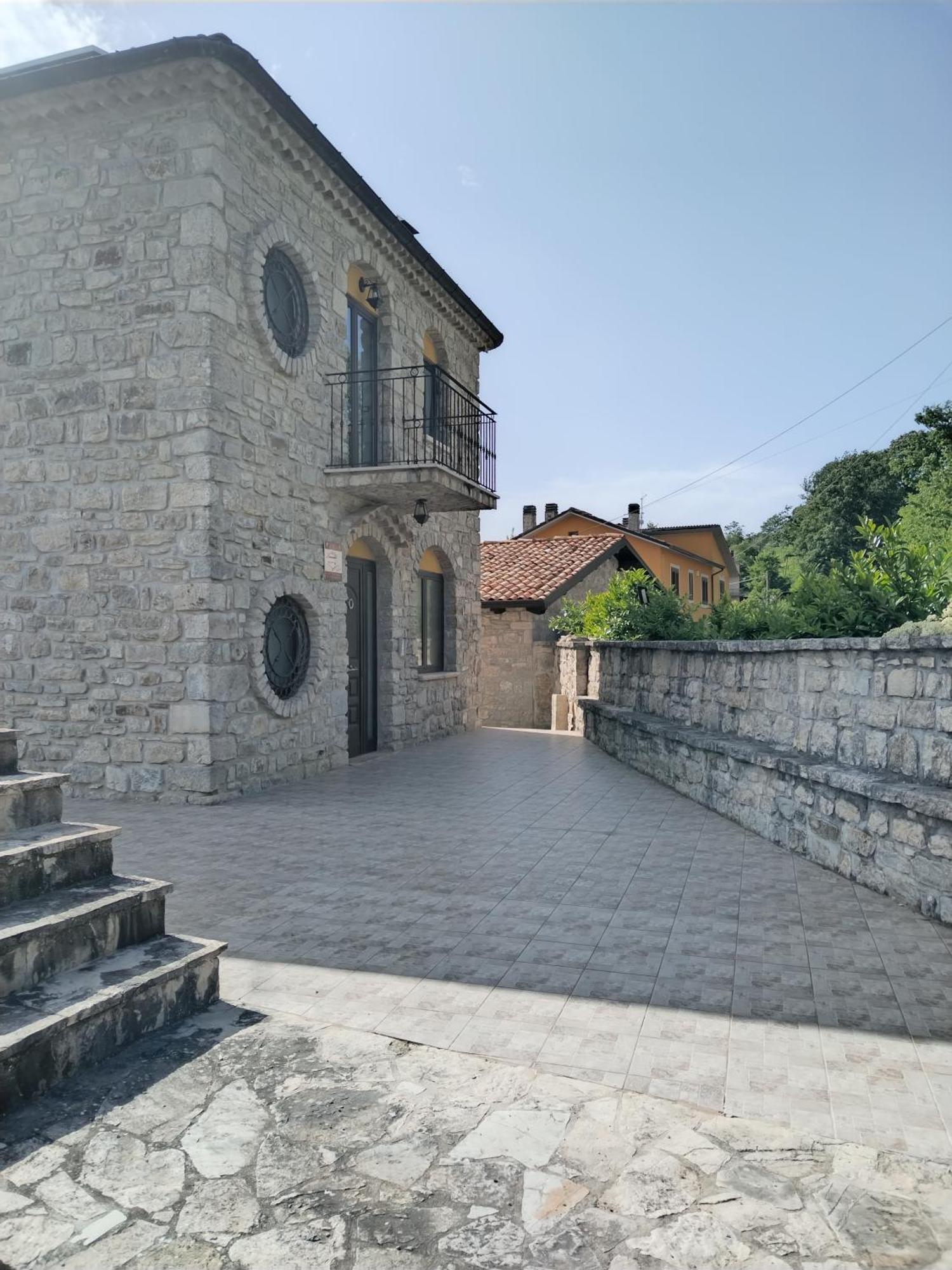 Dimora Rurale Valerio Bed & Breakfast Cercemaggiore Exterior photo